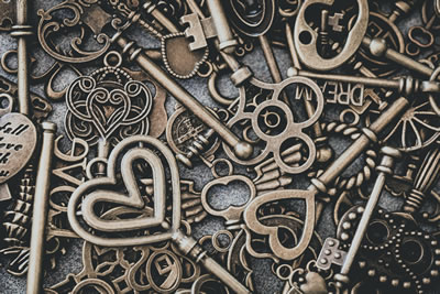keys in a pile on a table