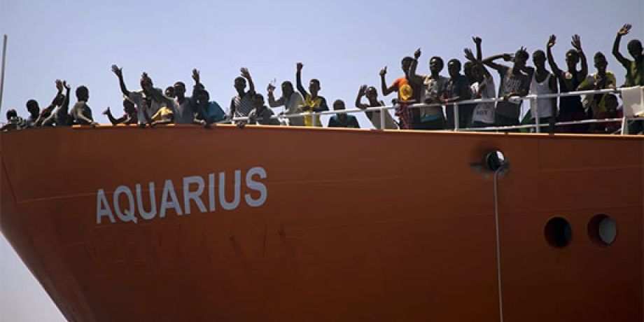 Migrants on rescue ship Aquarius
