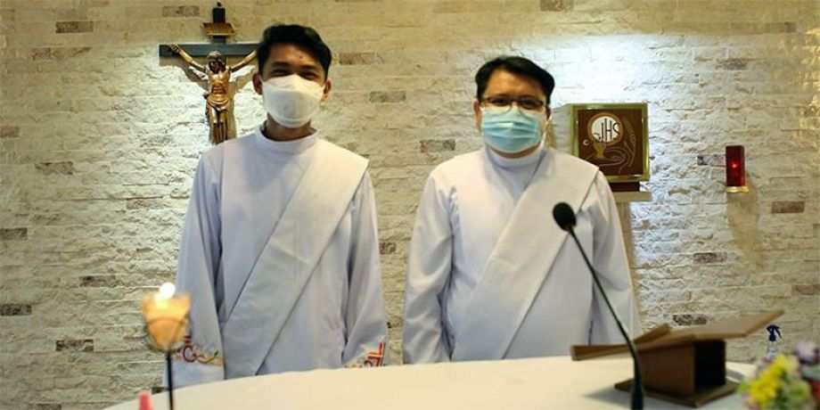 New Deacons Jerry Lohera (left) and Elbert Balbastro